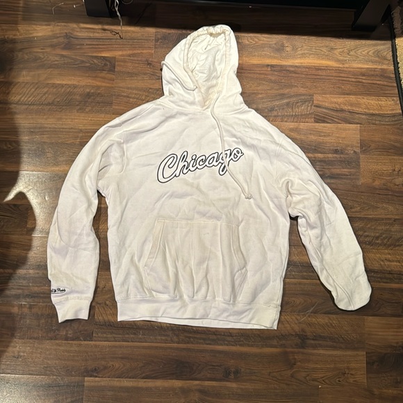 Chicago bulls sweater - Picture 1 of 3